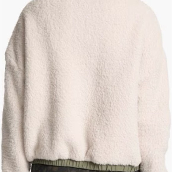 Women's Vuori Cozy Sherpa Popover - Picture 2 of 6